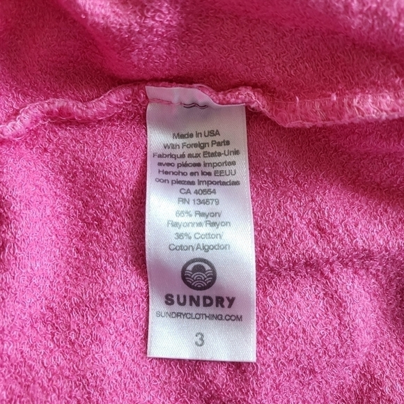 New Sundry Love Me Truly Graphic Crewneck Pink Pullover Sweatshirt NWT 3/Large - Picture 10 of 11